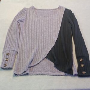 Stylish Two-Tone Sweater with Button Accents Women's Medium